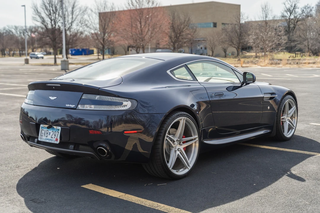 2011 Aston Martin V8 Vantage (2006-2017) - Image 7 of 31