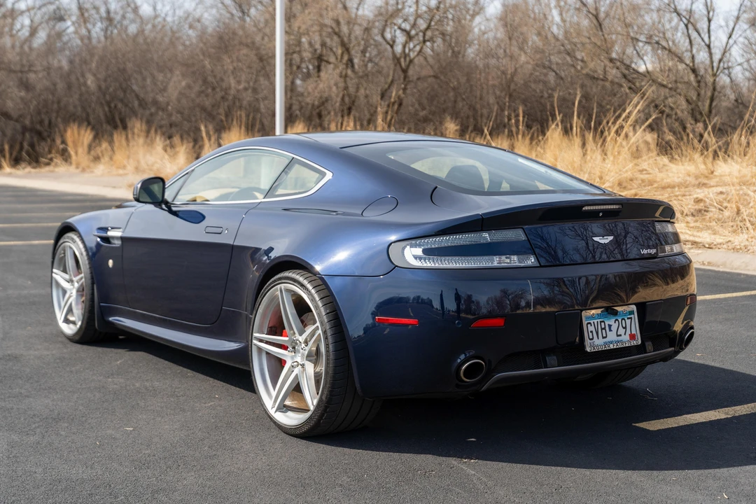 2011 Aston Martin V8 Vantage (2006-2017) - Image 4 of 31
