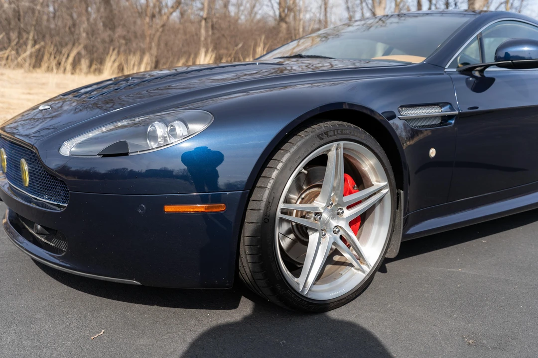 2011 Aston Martin V8 Vantage (2006-2017) - Image 10 of 31