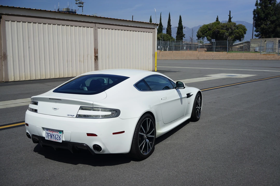 2011 Aston Martin V8 Vantage (2006-2017) - Image 4 of 31