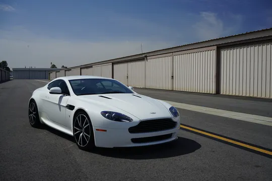 2011 Aston Martin V8 Vantage (2006-2017) - Image 2 of 31