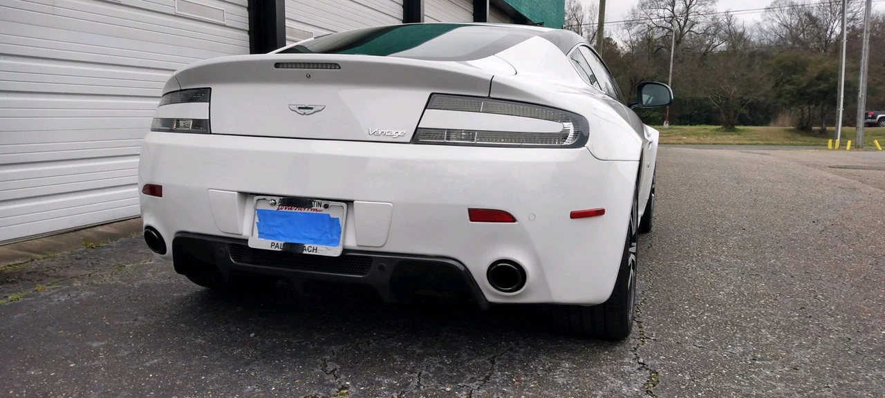 2011 Aston Martin V8 Vantage (2006-2017) - Image 7 of 31