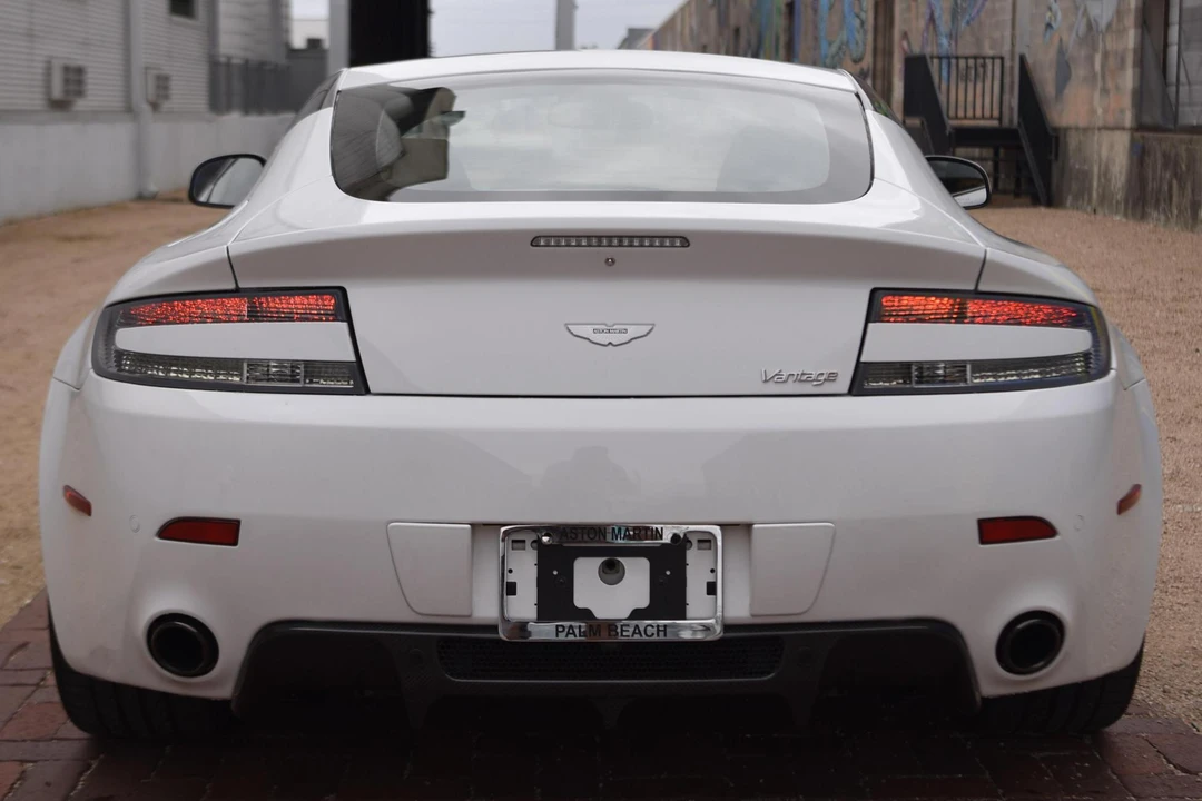 2011 Aston Martin V8 Vantage (2006-2017) - Image 5 of 31