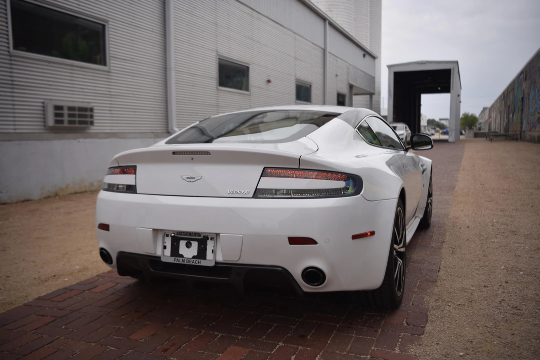 2011 Aston Martin V8 Vantage (2006-2017) - Image 22 of 31
