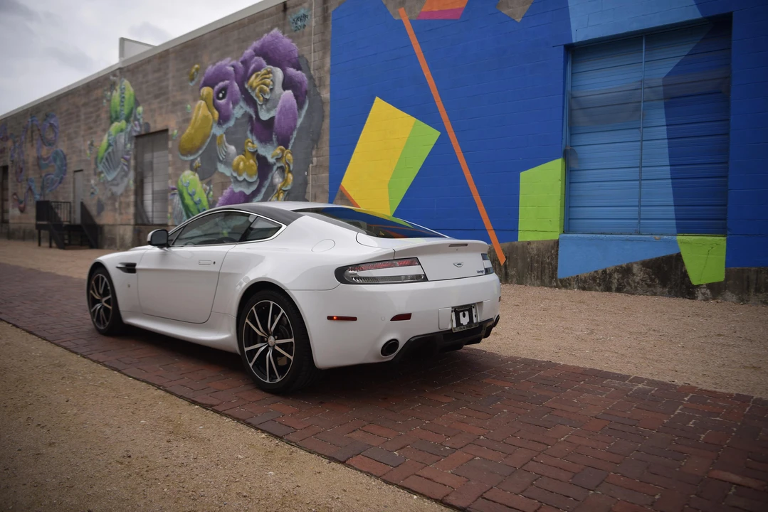 2011 Aston Martin V8 Vantage (2006-2017) - Image 16 of 31
