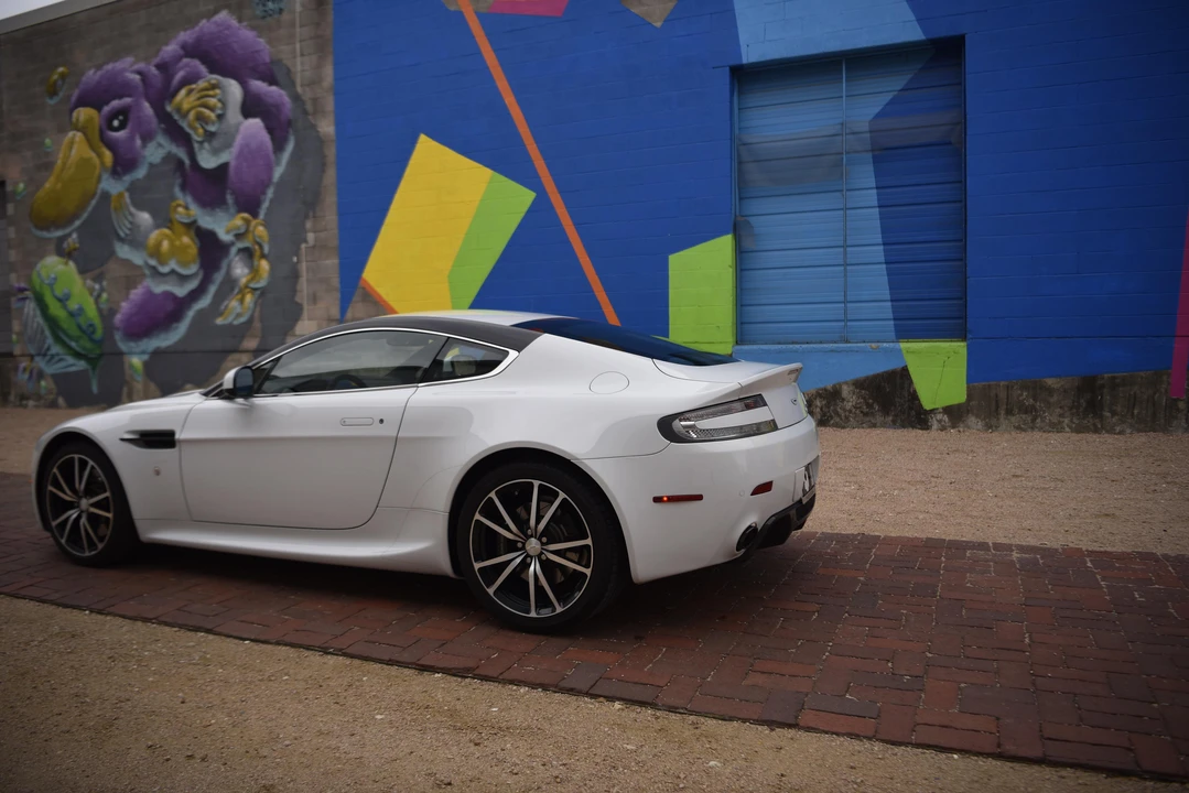 2011 Aston Martin V8 Vantage (2006-2017) - Image 13 of 31