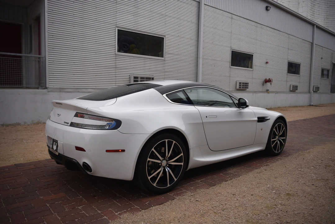 2011 Aston Martin V8 Vantage (2006-2017) - Image 23 of 31