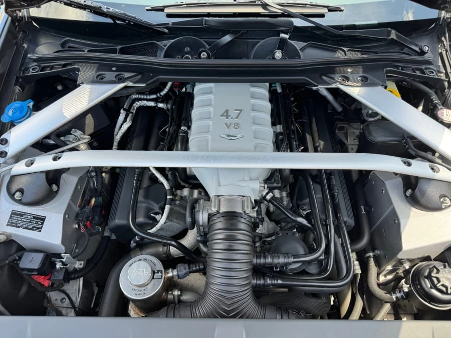 2011 Aston Martin V8 Vantage (2006-2017) - Image 12 of 12