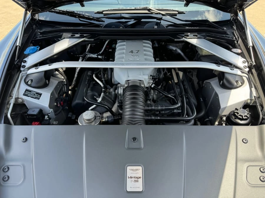 2011 Aston Martin V8 Vantage (2006-2017) - Image 11 of 12