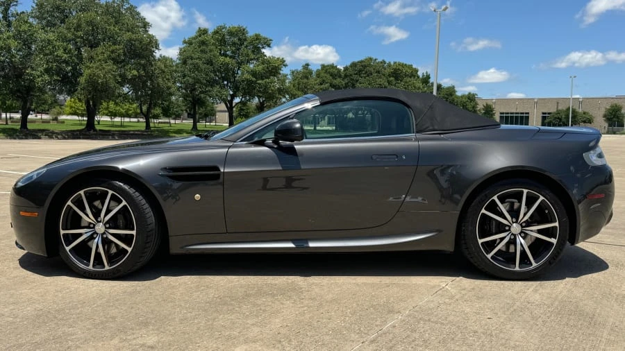 2011 Aston Martin V8 Vantage (2006-2017) - Image 6 of 12