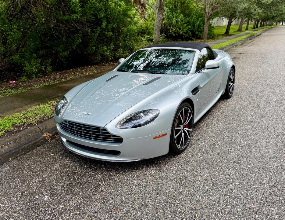 2011 Aston Martin V8 Vantage (2006-2017) - Image 22 of 31