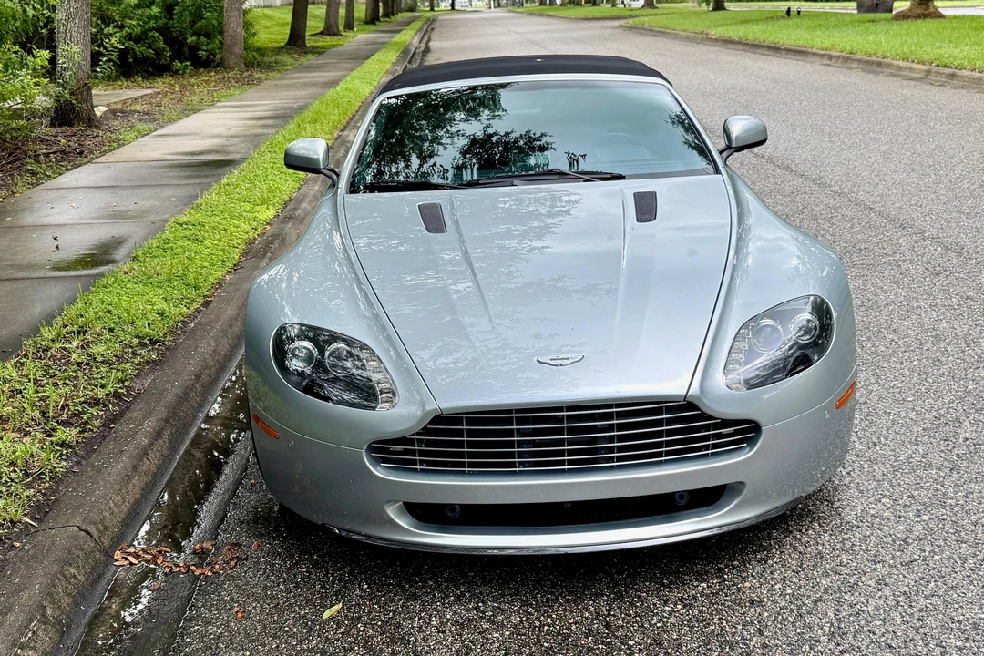 2011 Aston Martin V8 Vantage (2006-2017) - Image 19 of 31