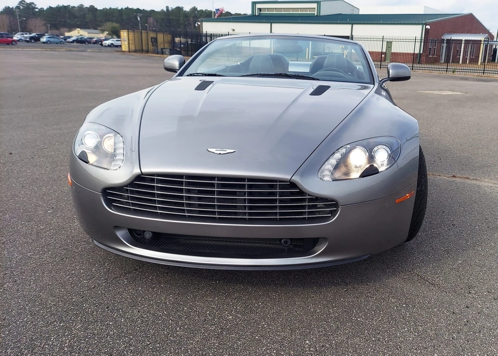 2011 Aston Martin V8 Vantage (2006-2017) - Image 11 of 31
