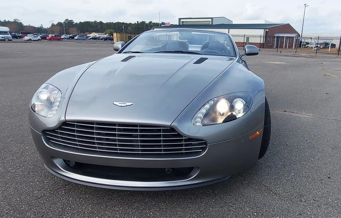 2011 Aston Martin V8 Vantage (2006-2017) - Image 10 of 31