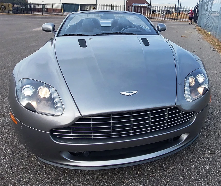 2011 Aston Martin V8 Vantage (2006-2017) - Image 16 of 31