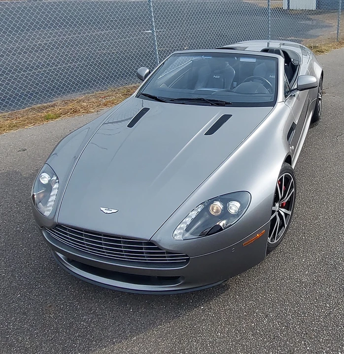 2011 Aston Martin V8 Vantage (2006-2017) - Image 6 of 31