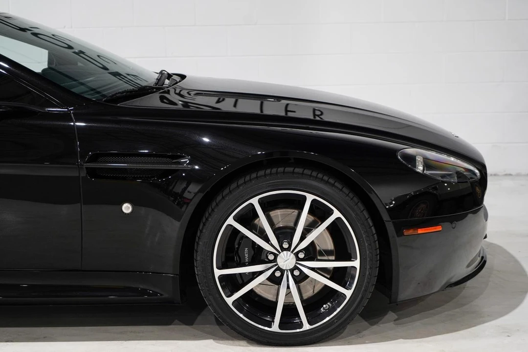 2011 Aston Martin V8 Vantage (2006-2017) - Image 21 of 21