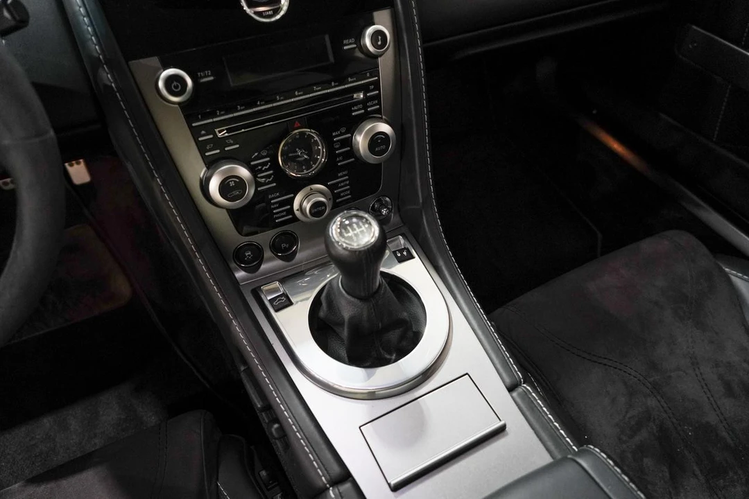 2011 Aston Martin V8 Vantage (2006-2017) - Image 11 of 21