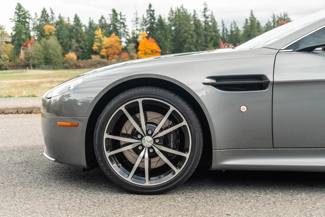 2011 Aston Martin V8 Vantage (2006-2017) - Image 3 of 21