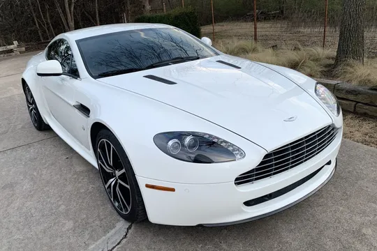 2011 Aston Martin V8 Vantage N420