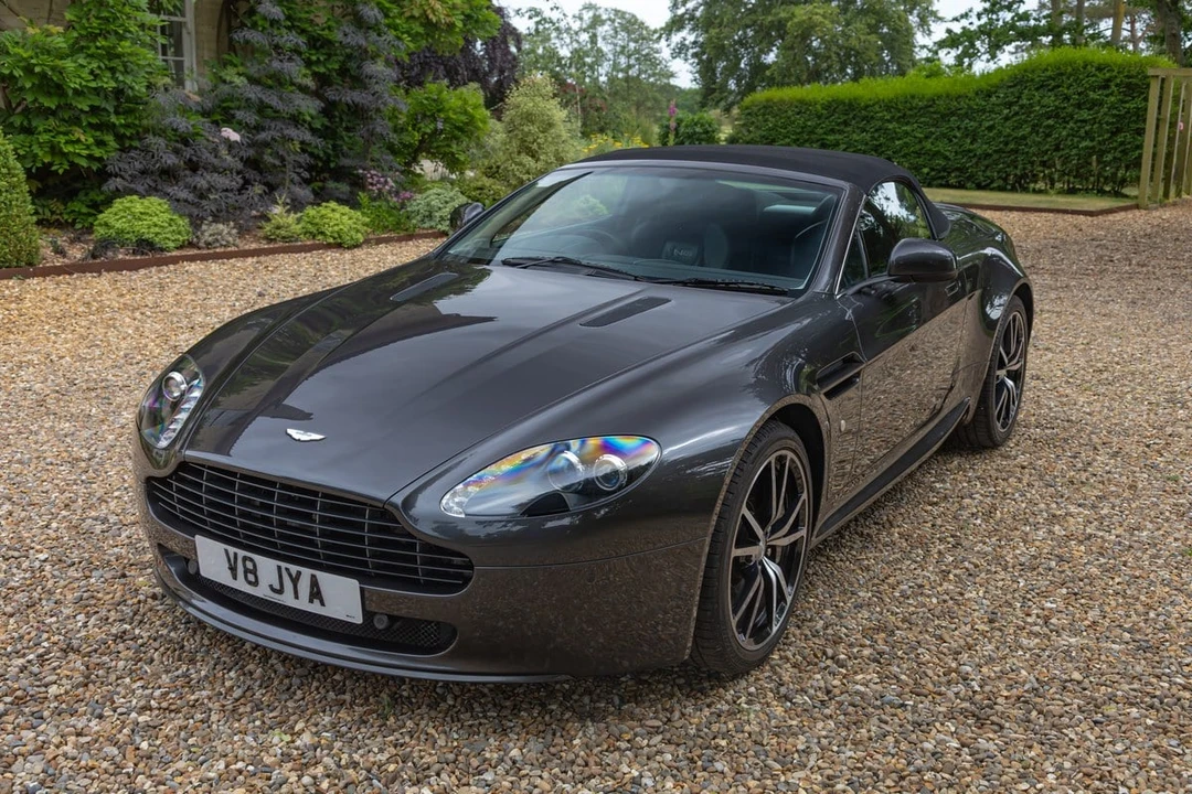 2011 Aston Martin V8 Vantage (2006-2017) - Image 13 of 30