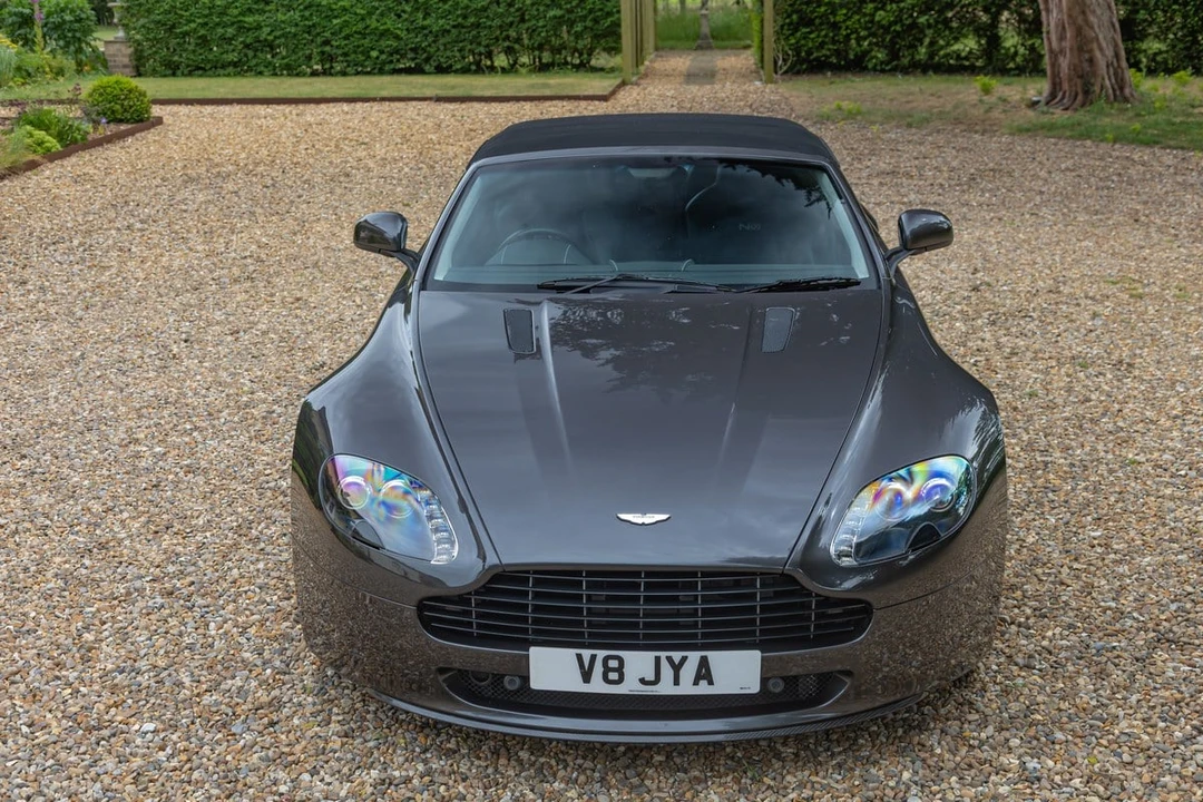 2011 Aston Martin V8 Vantage (2006-2017) - Image 10 of 30