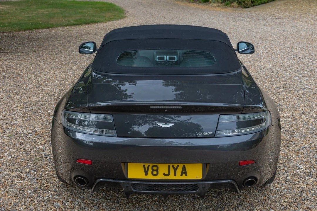2011 Aston Martin V8 Vantage (2006-2017) - Image 17 of 30