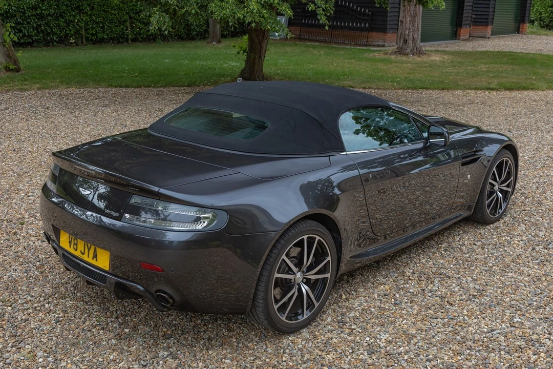 2011 Aston Martin V8 Vantage (2006-2017) - Image 16 of 30