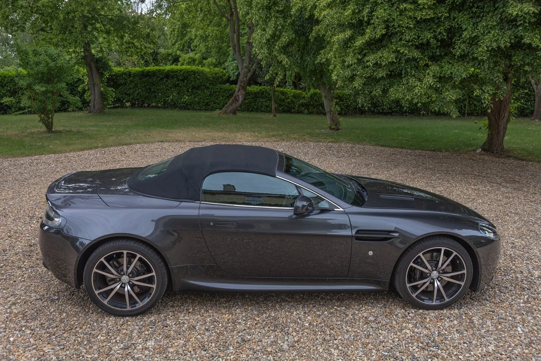 2011 Aston Martin V8 Vantage (2006-2017) - Image 14 of 30
