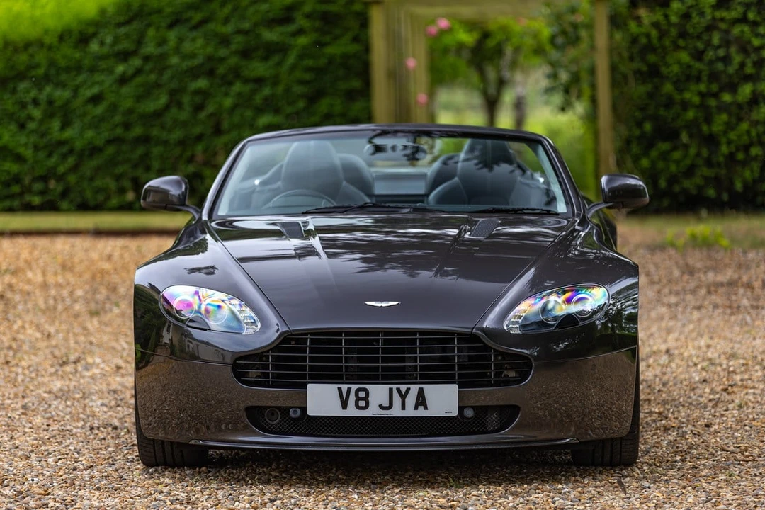 2011 Aston Martin V8 Vantage (2006-2017) - Image 25 of 30
