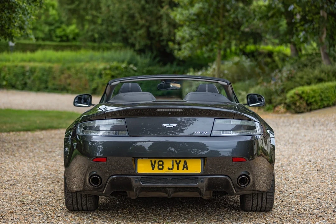 2011 Aston Martin V8 Vantage (2006-2017) - Image 7 of 30