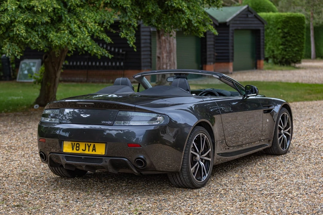 2011 Aston Martin V8 Vantage (2006-2017) - Image 22 of 30