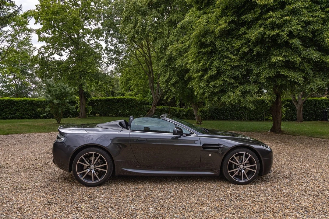 2011 Aston Martin V8 Vantage (2006-2017) - Image 20 of 30