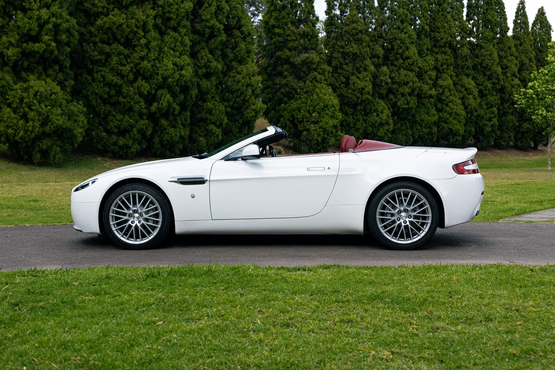 2011 Aston Martin V8 Vantage (2006-2017) - Image 11 of 31