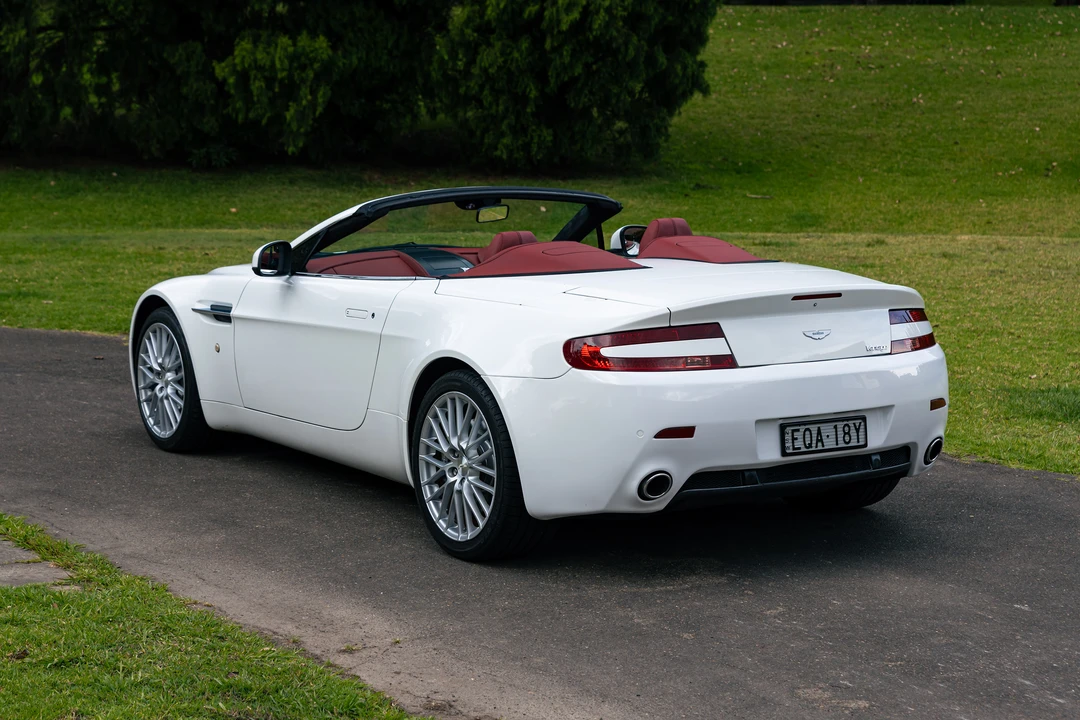 2011 Aston Martin V8 Vantage (2006-2017) - Image 12 of 31