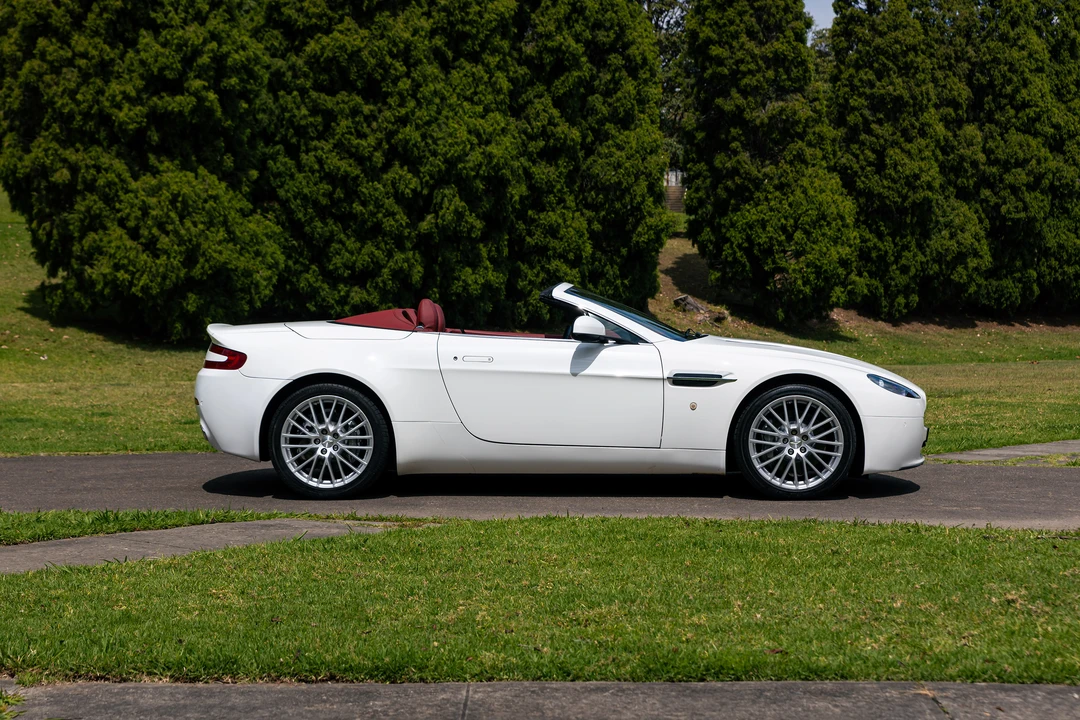 2011 Aston Martin V8 Vantage (2006-2017) - Image 15 of 31