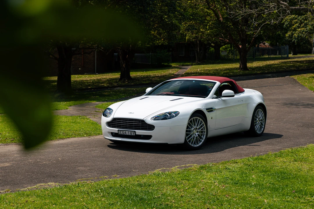 2011 Aston Martin V8 Vantage (2006-2017) - Image 10 of 31