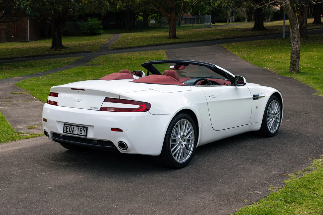2011 Aston Martin V8 Vantage (2006-2017) - Image 24 of 31
