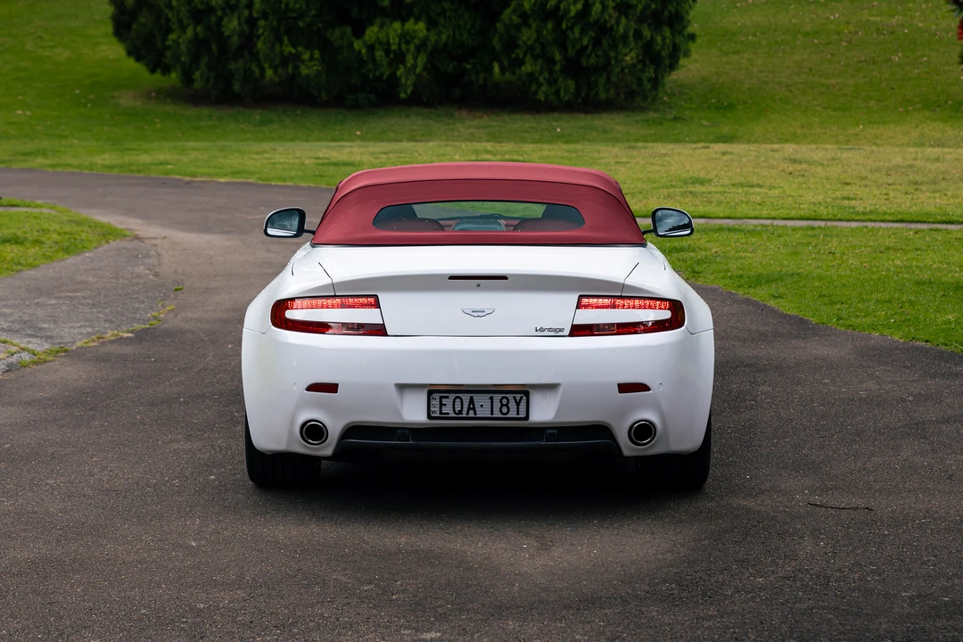 2011 Aston Martin V8 Vantage (2006-2017) - Image 5 of 31
