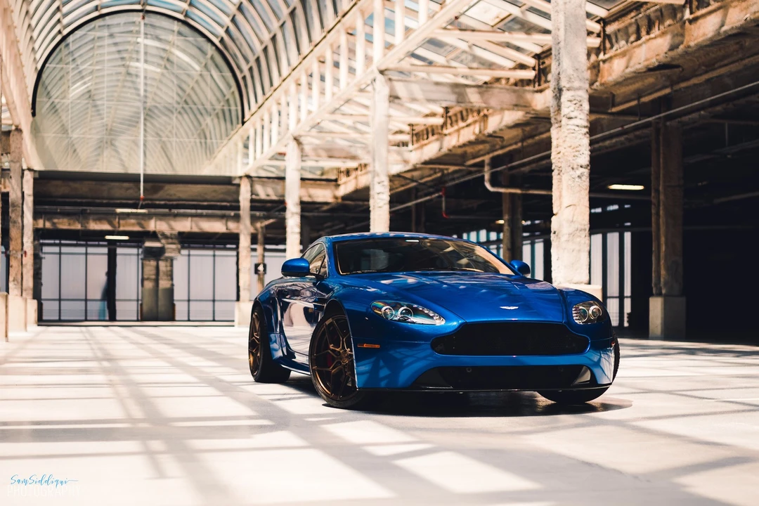 2011 Aston Martin V8 Vantage (2006-2017) - Image 7 of 11