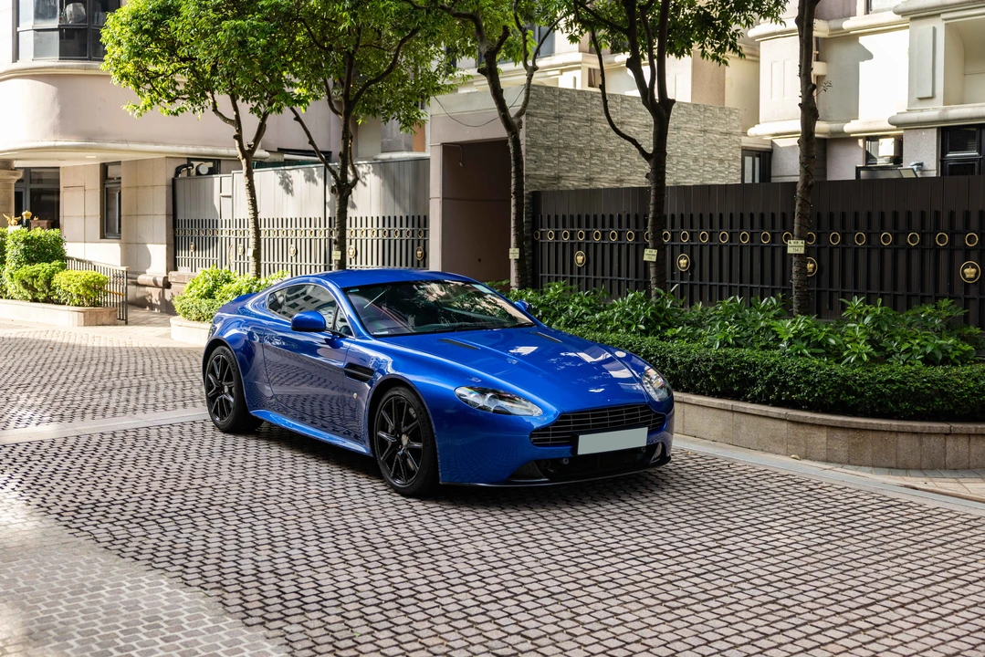 2011 Aston Martin V8 Vantage (2006-2017) - Image 3 of 31