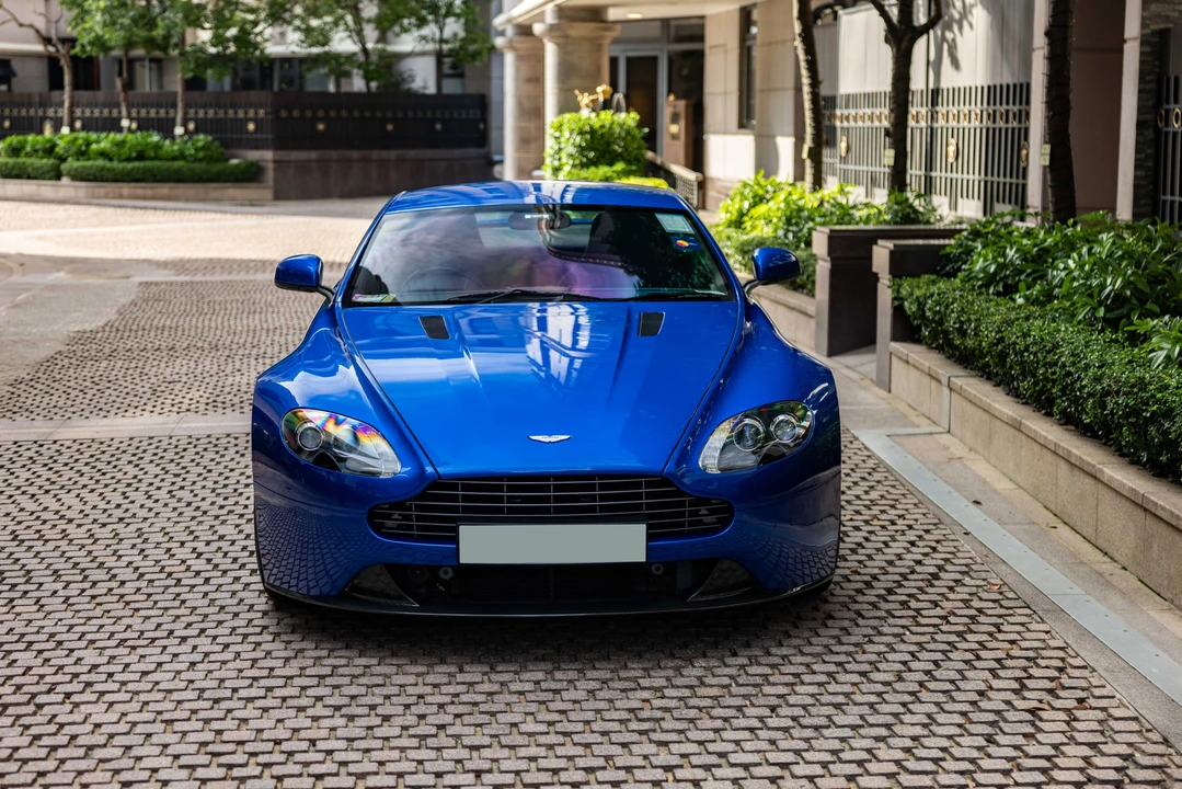 2011 Aston Martin V8 Vantage (2006-2017) - Image 17 of 31