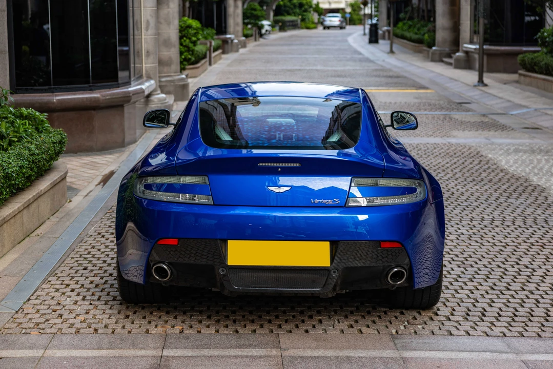 2011 Aston Martin V8 Vantage (2006-2017) - Image 19 of 31