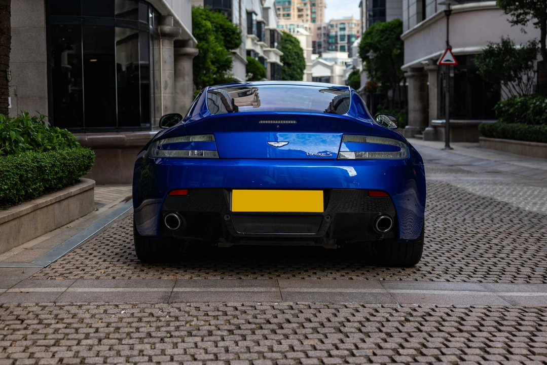 2011 Aston Martin V8 Vantage (2006-2017) - Image 6 of 31