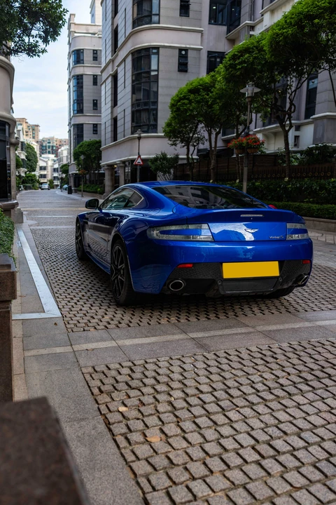 2011 Aston Martin V8 Vantage (2006-2017) - Image 14 of 31