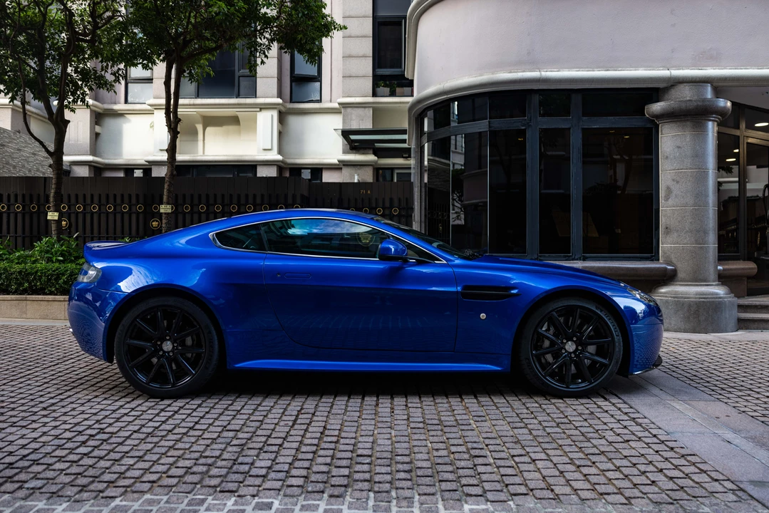 2011 Aston Martin V8 Vantage (2006-2017) - Image 4 of 31