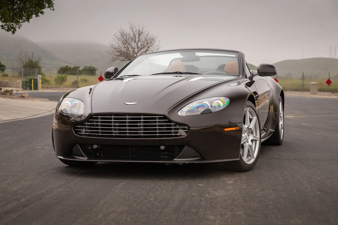 2011 Aston Martin V8 Vantage (2006-2017) - Image 17 of 31