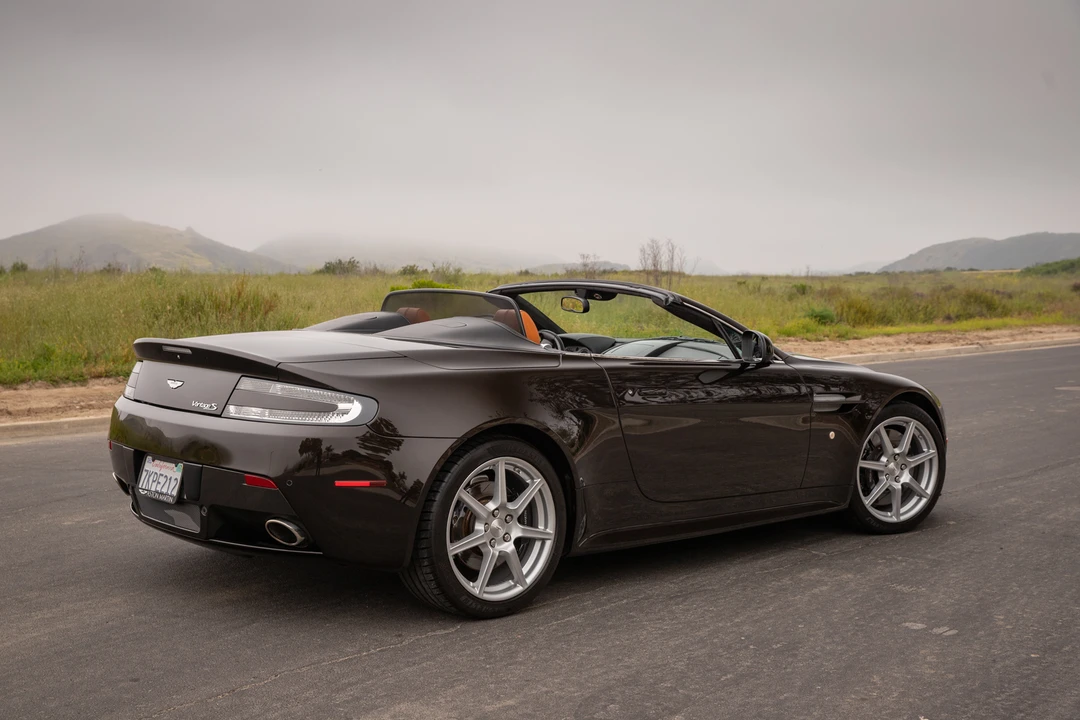 2011 Aston Martin V8 Vantage (2006-2017) - Image 20 of 31
