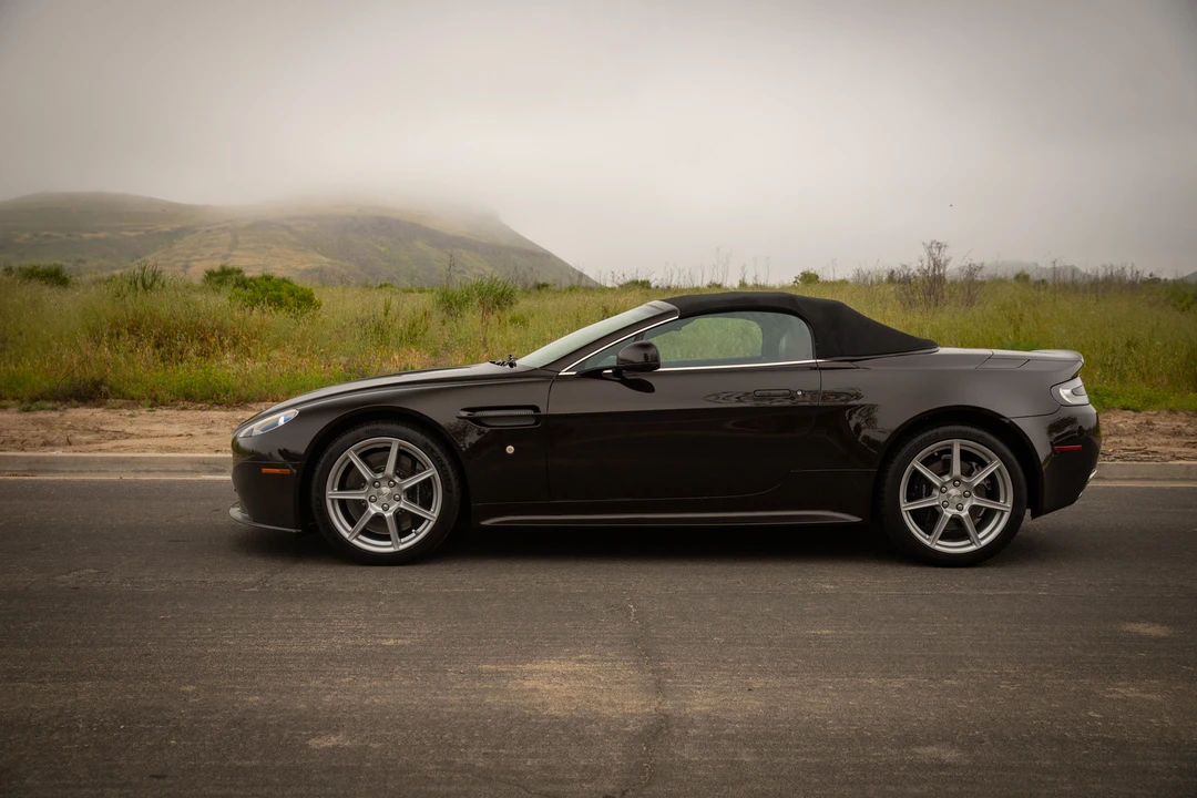 2011 Aston Martin V8 Vantage (2006-2017) - Image 21 of 31