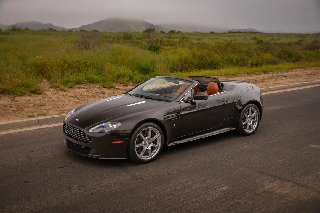 2011 Aston Martin V8 Vantage (2006-2017) - Image 14 of 31